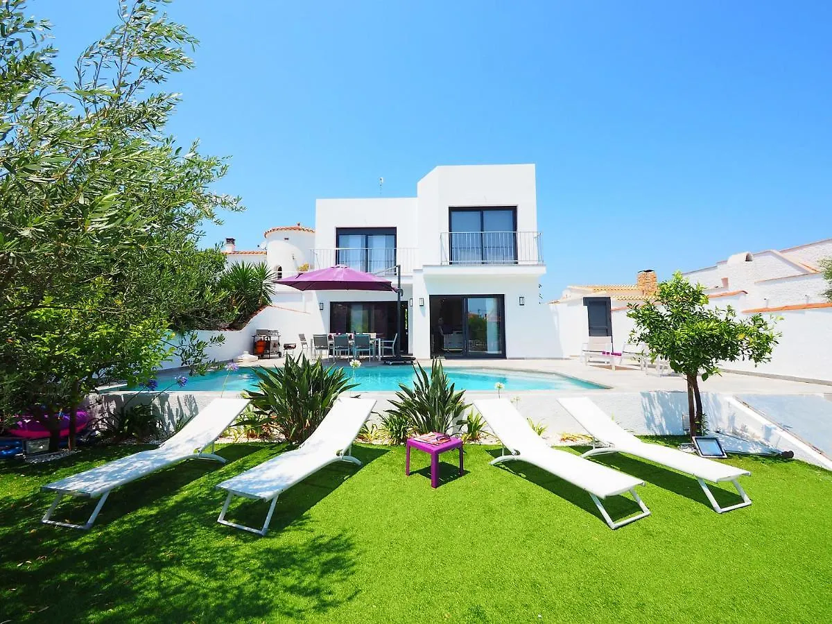 Holiday Home Norfeu By Interhome Empuriabrava 0*,
