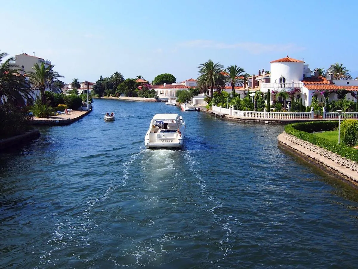 Holiday Home Norfeu By Interhome Empuriabrava