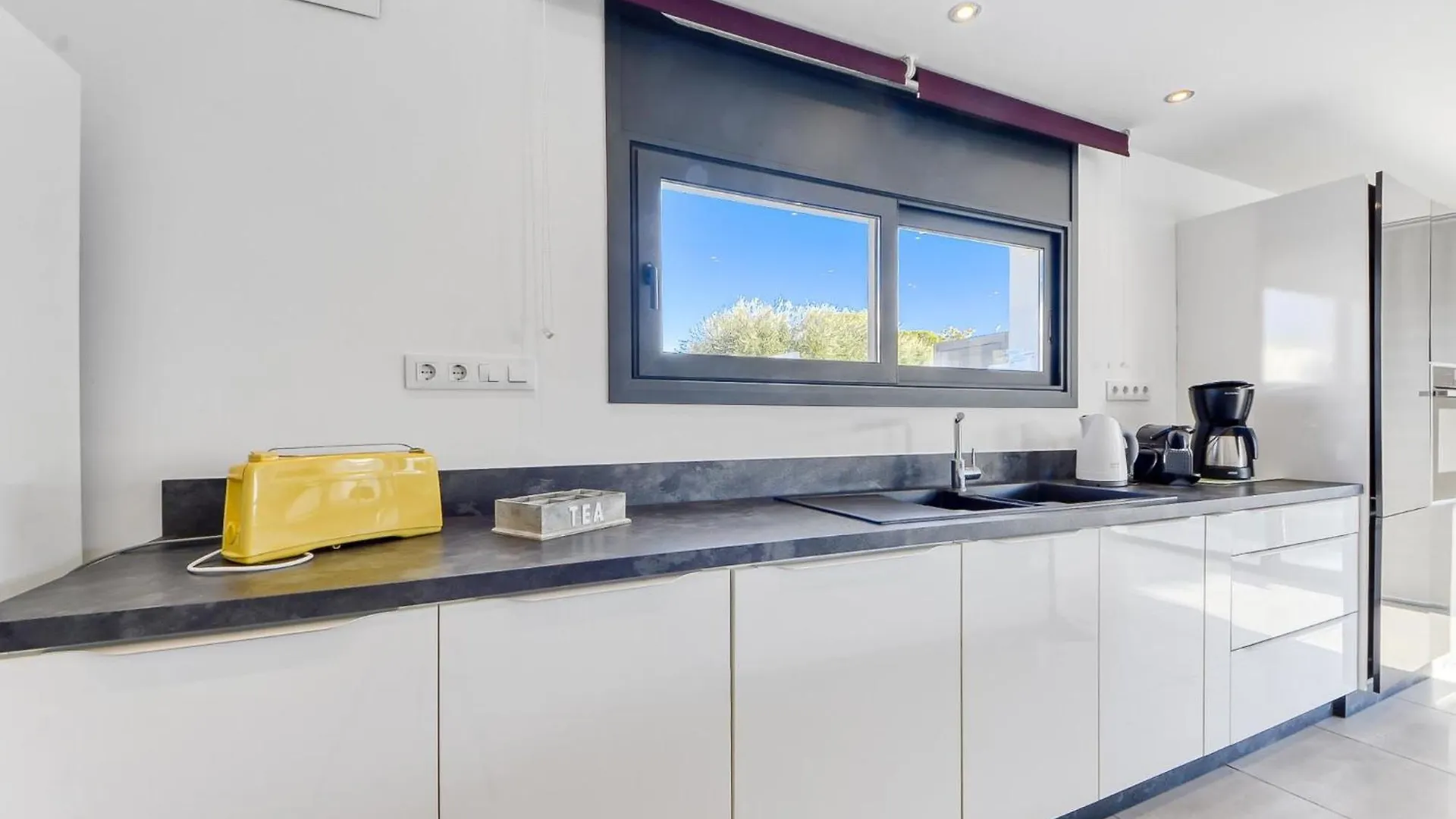 Holiday Home Norfeu 10 Empuriabrava